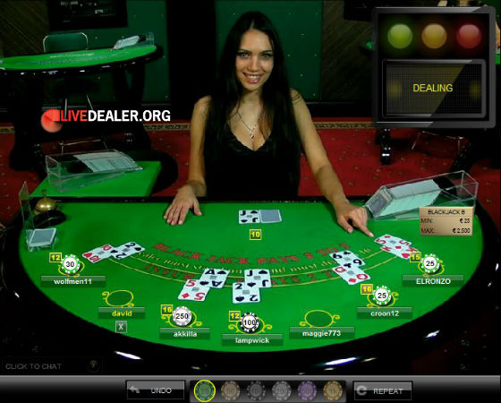 Live dealer Alina