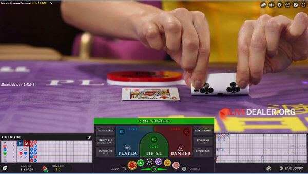 live baccarat squeeze