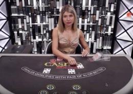evolution 2hand holdem video