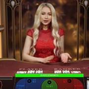 evolution lightning baccarat video