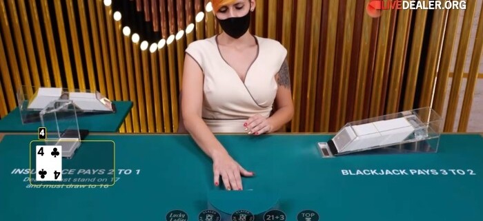 multiplay blackjack deal