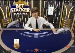 Bet Stacker Blackjack bonus