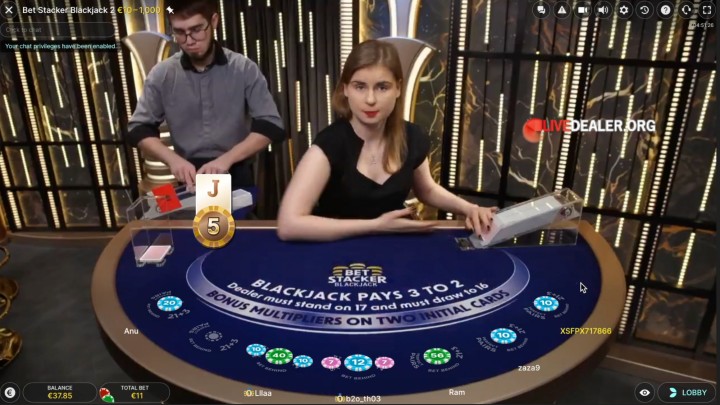 Bet Stacker Blackjack bonus element